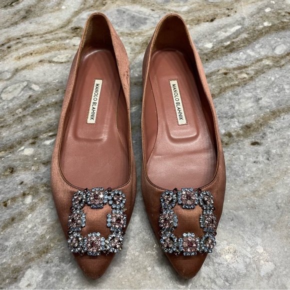 Manolo Blahnik Hangisi Crystal Embellished Satin Flats - Picture 3 of 12